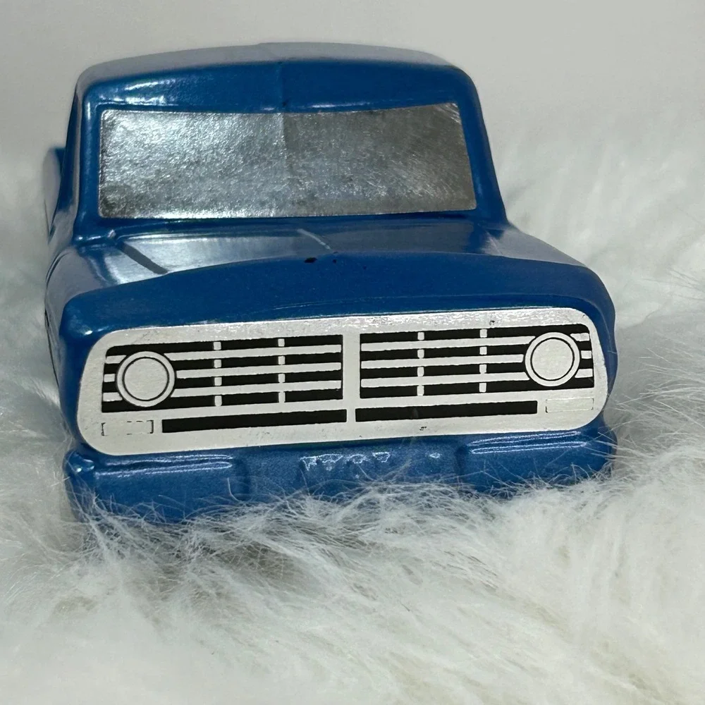 Avon 1973 Ford Ranger Pickup‎ Truck Wild Country After Shave Decanter
